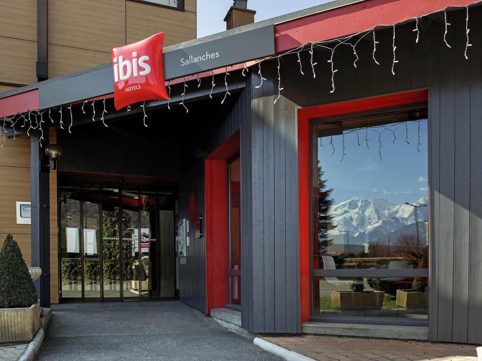 ホテル Ibis Sallanches Porte Du Montblanc エクステリア 写真